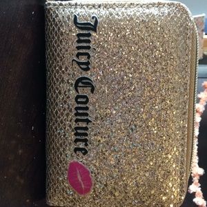 Juicy couture brush holder